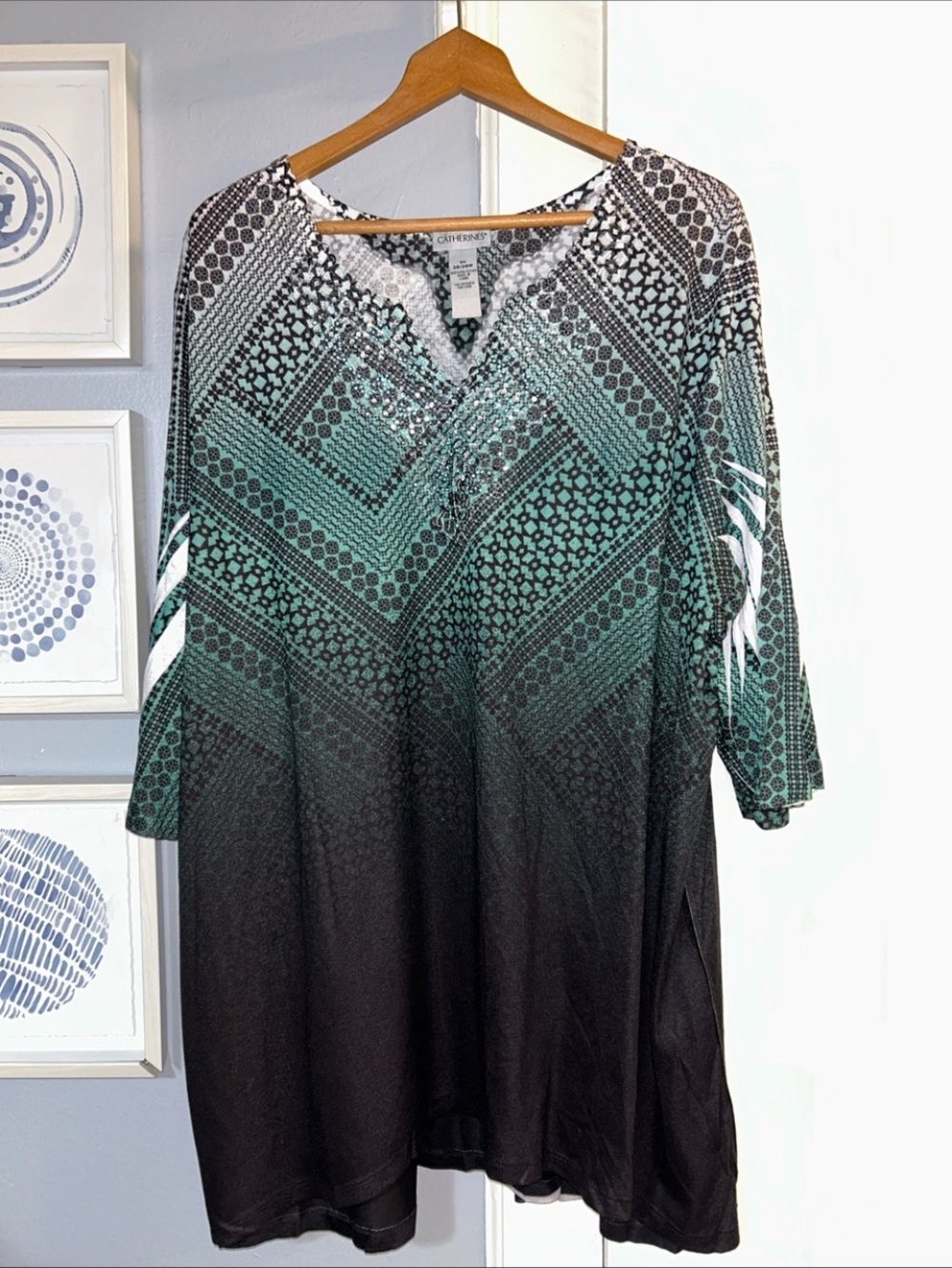 NWT Catherines Women’s Plus Size 3X Green Ombre Rhinestone V-Neck Printed Tunic